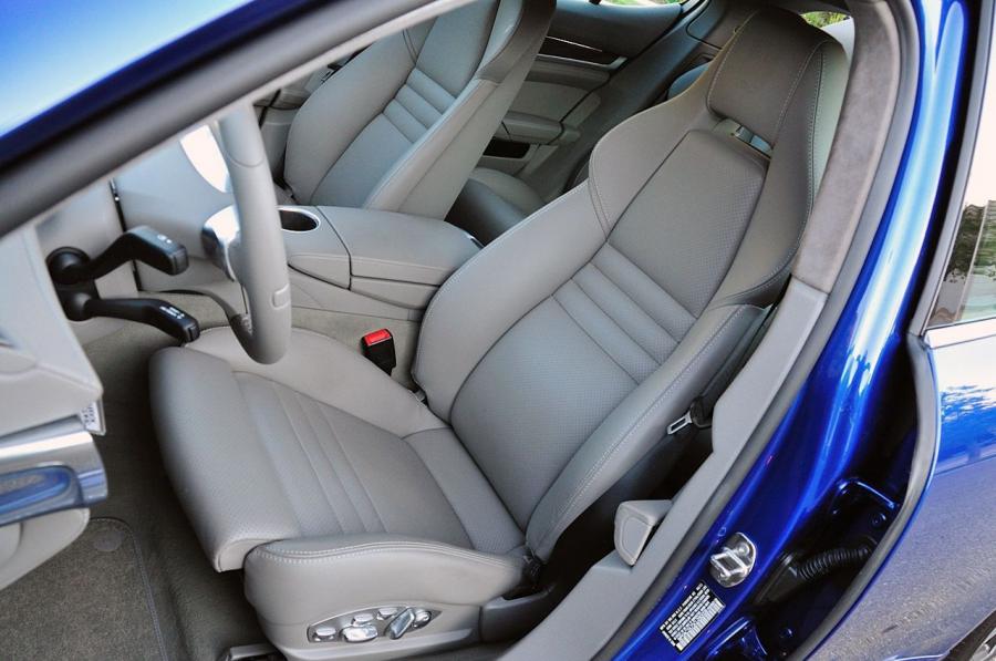  Porsche Panamera Turbo S 2012 года  (фото 26 из 91)